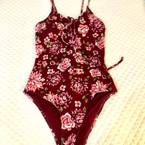 Swimsuit - Picture 1 of 5